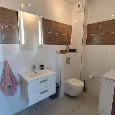 Apartment Slowincow 32